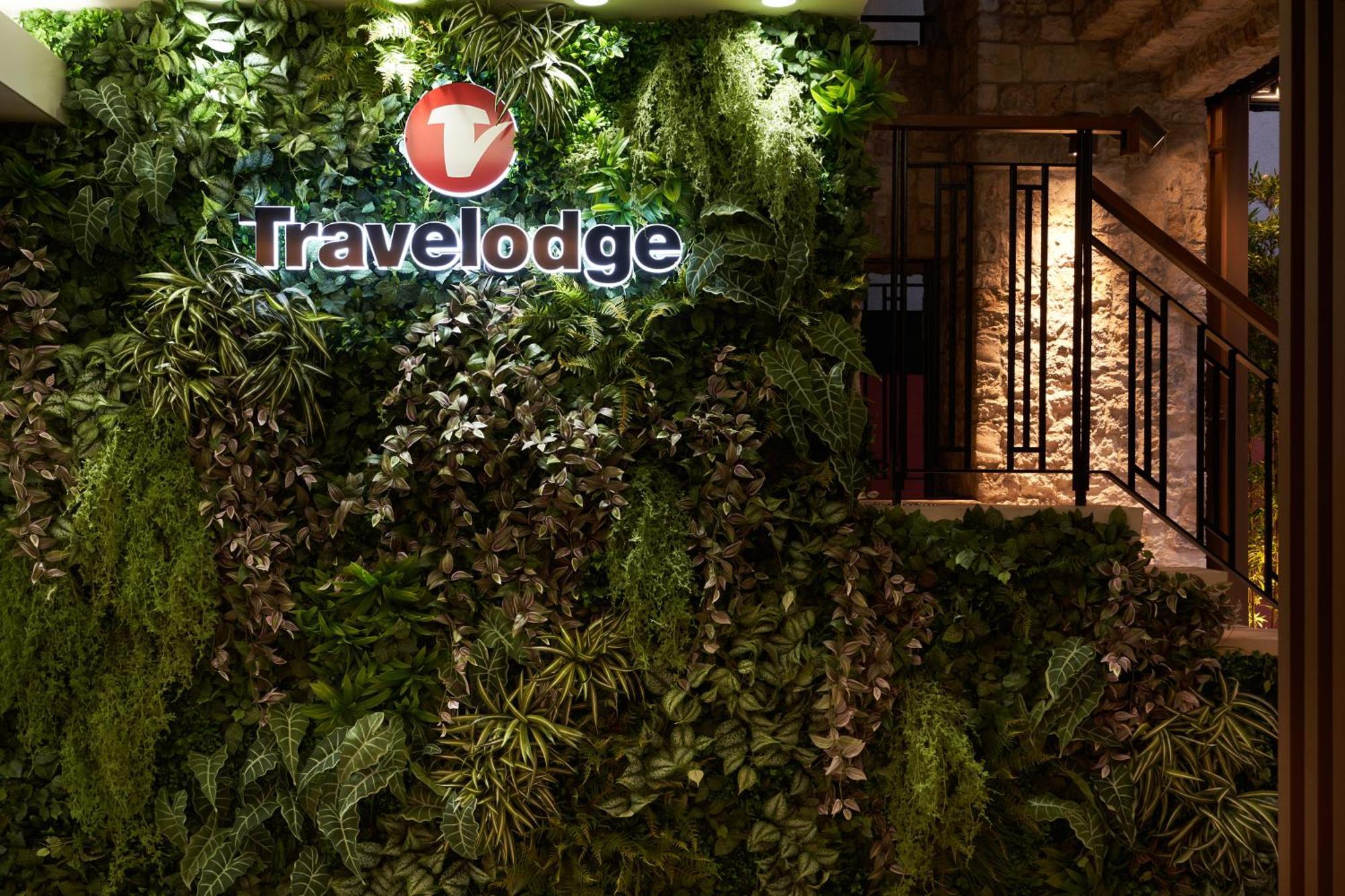 Travelodge Honmachi Osaka Exterior photo